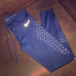 Blue Nike leggings